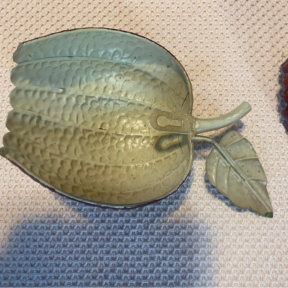 Elements Apple Metal wall decor - Picture 2 of 3
